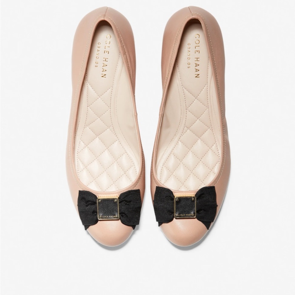 Cole Haan Women's Flats in Tan and Black